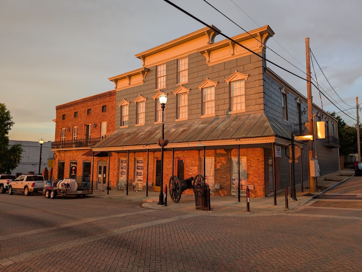 Bohemia Cafe & Bakery Photos 2